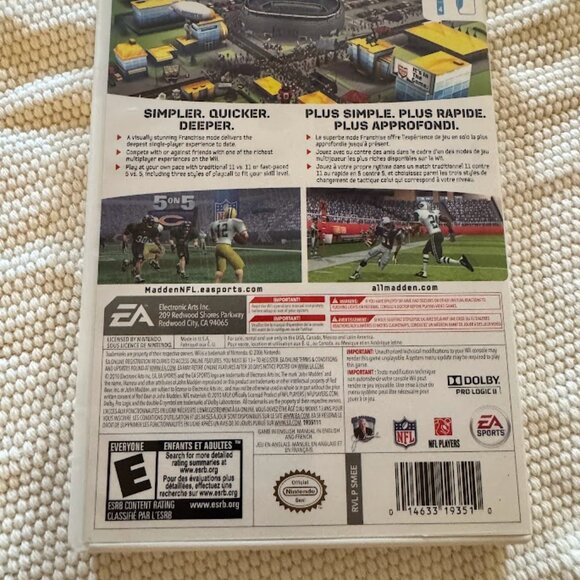 Nintendo Wii Madden NFL 11 - Picture 2 of 4